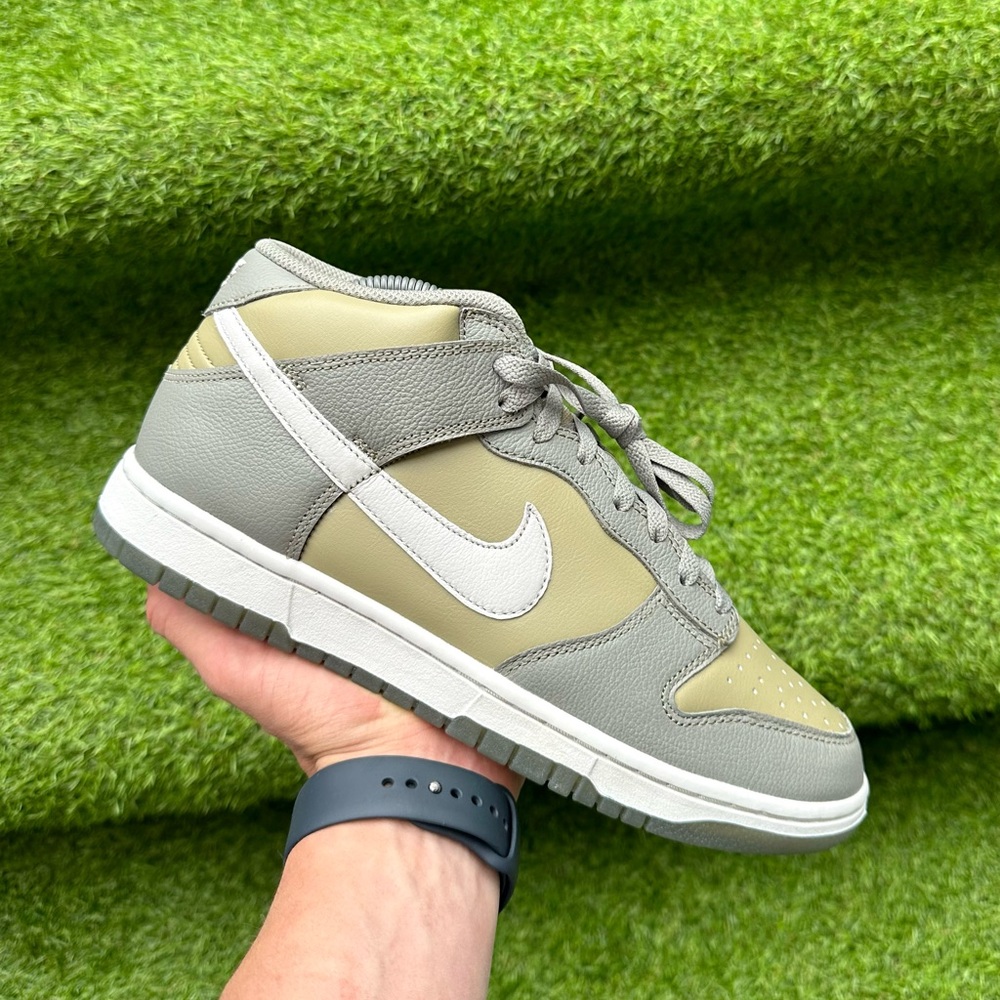 Nike Dunk Mid Leather Shoes Neutral Olive Men's Brand New Size 8 Authentic 7,5